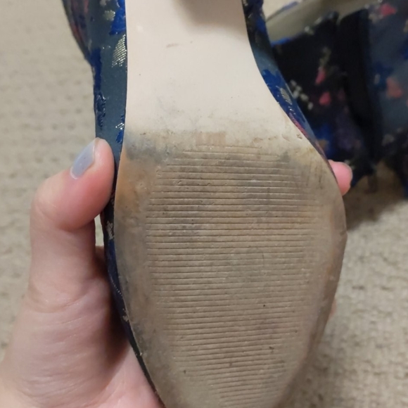 Ann Taylor ankle boots Size 7M - Picture 5 of 5